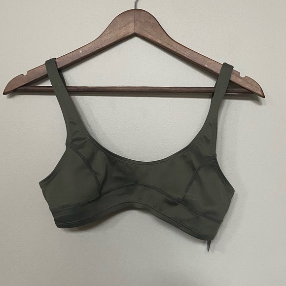 🔸 Kendall & Kylie 🔸 tiny bikini top - Picture 2 of 6